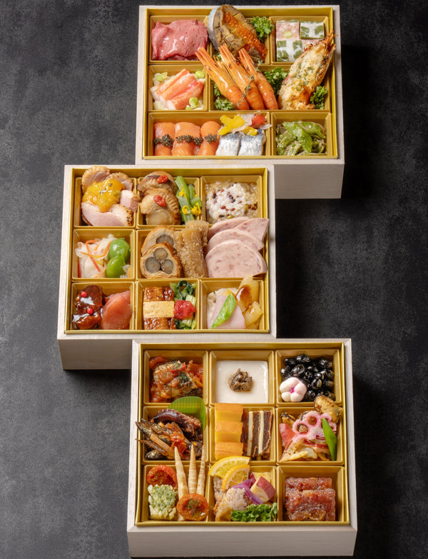 teatro di massa ×果皮と餡×＆PAN ３店舗コラボおせち<3段重＞